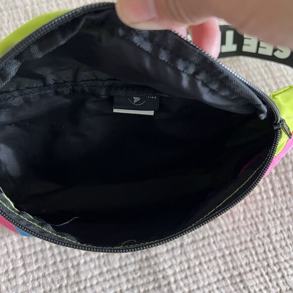 Universal Studios Retro Neon Waist Bag Fanny Pack 30th Anniversary See The Stars - Picture 7 of 12